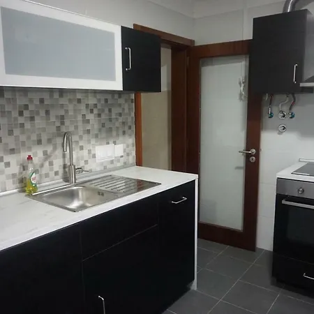 In 11 Minutes From Lisbon Habitación en casa particular *