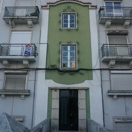 In 11 Minutes From Lisbon